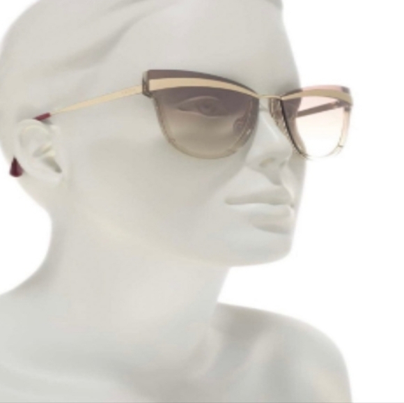 Prada Sunnies - Picture 8 of 8